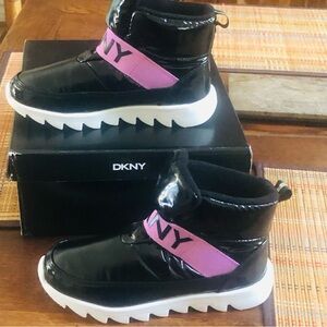 DKNY Little Girl’s Tia Cala Waterproof Boots NWOT